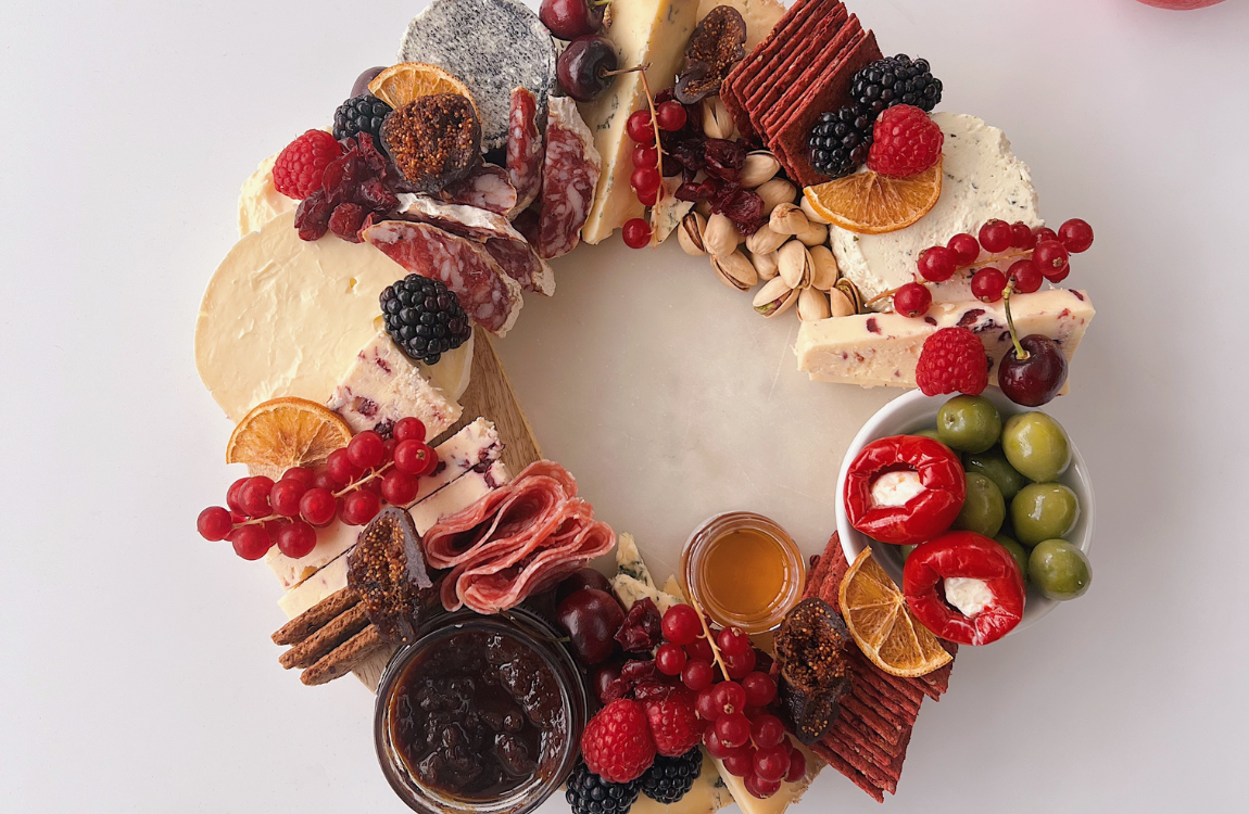 Christmas Cheese Wreath Berry and Brie