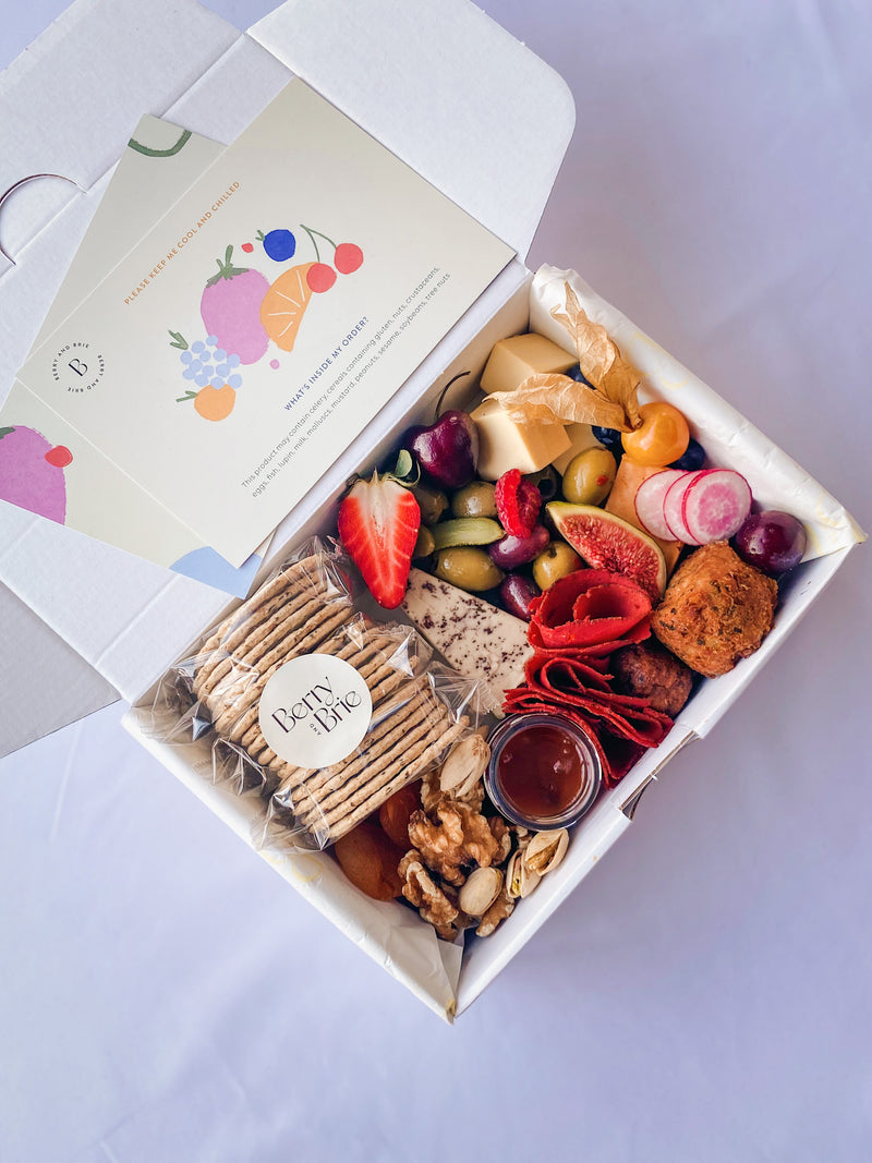 Vegan Mini Berry Cheese Box